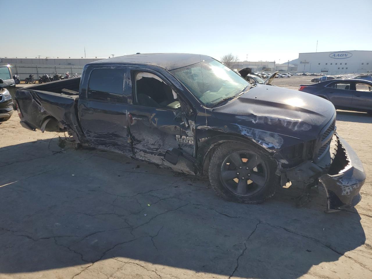 2018 RAM 1500 ST - Image 4