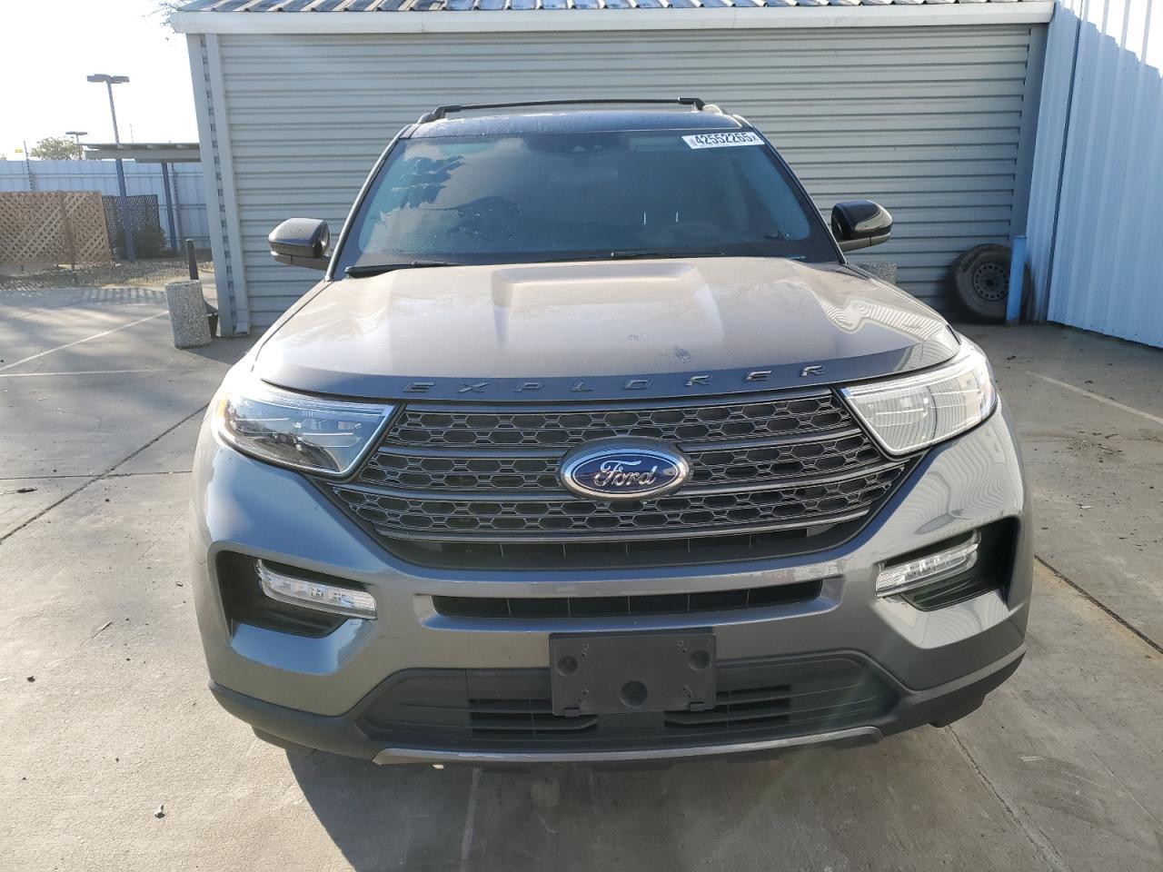 2023 FORD EXPLORER X - Фото 5