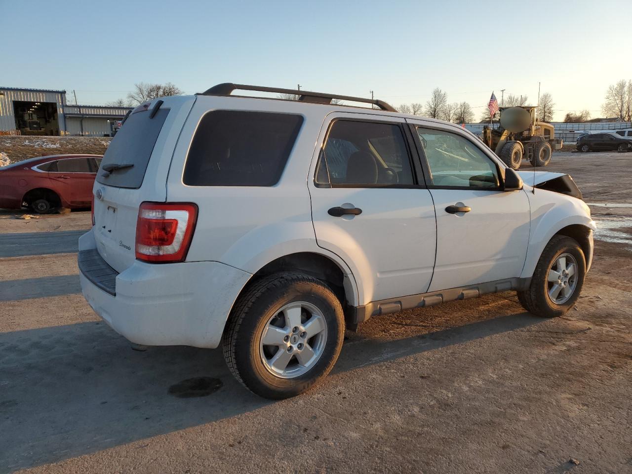 2012 FORD ESCAPE XLT - Фото 3