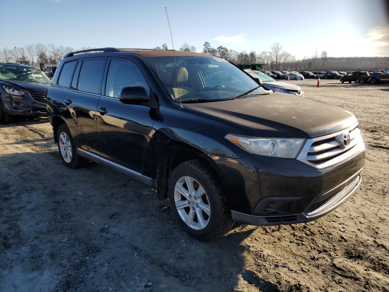 2011 TOYOTA HIGHLANDER - Фото 4