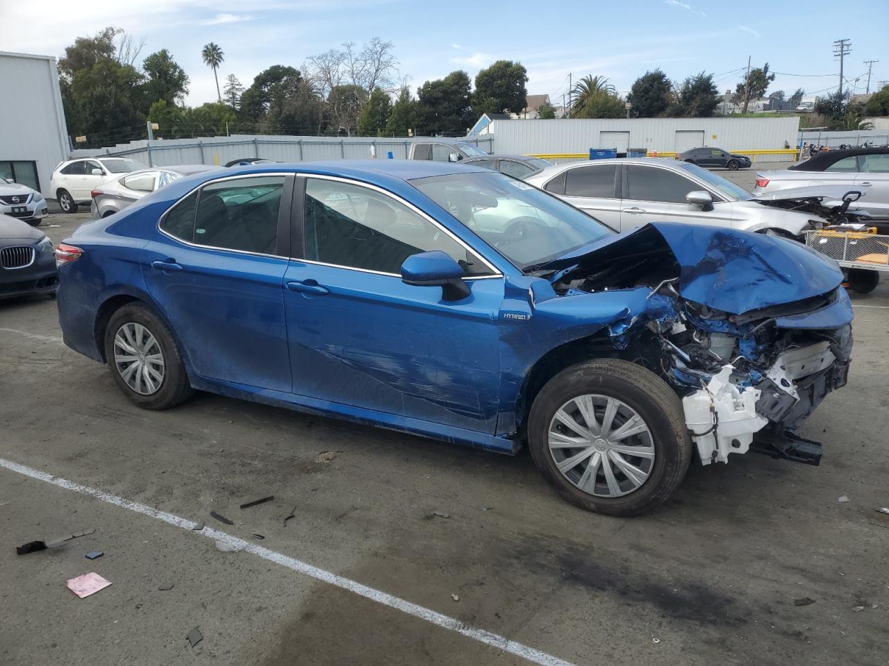 2020 TOYOTA CAMRY LE - Image 4