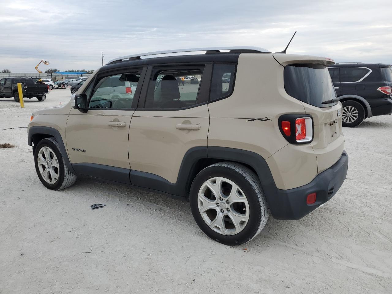 2016 JEEP RENEGADE L - Фото 2