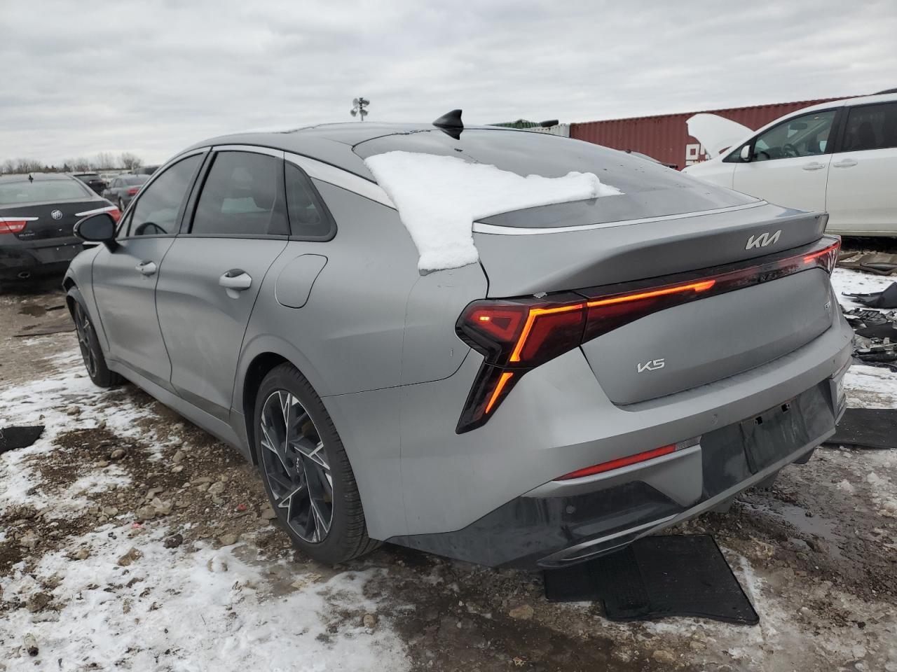 2025 KIA K5 GT LINE - Image 2