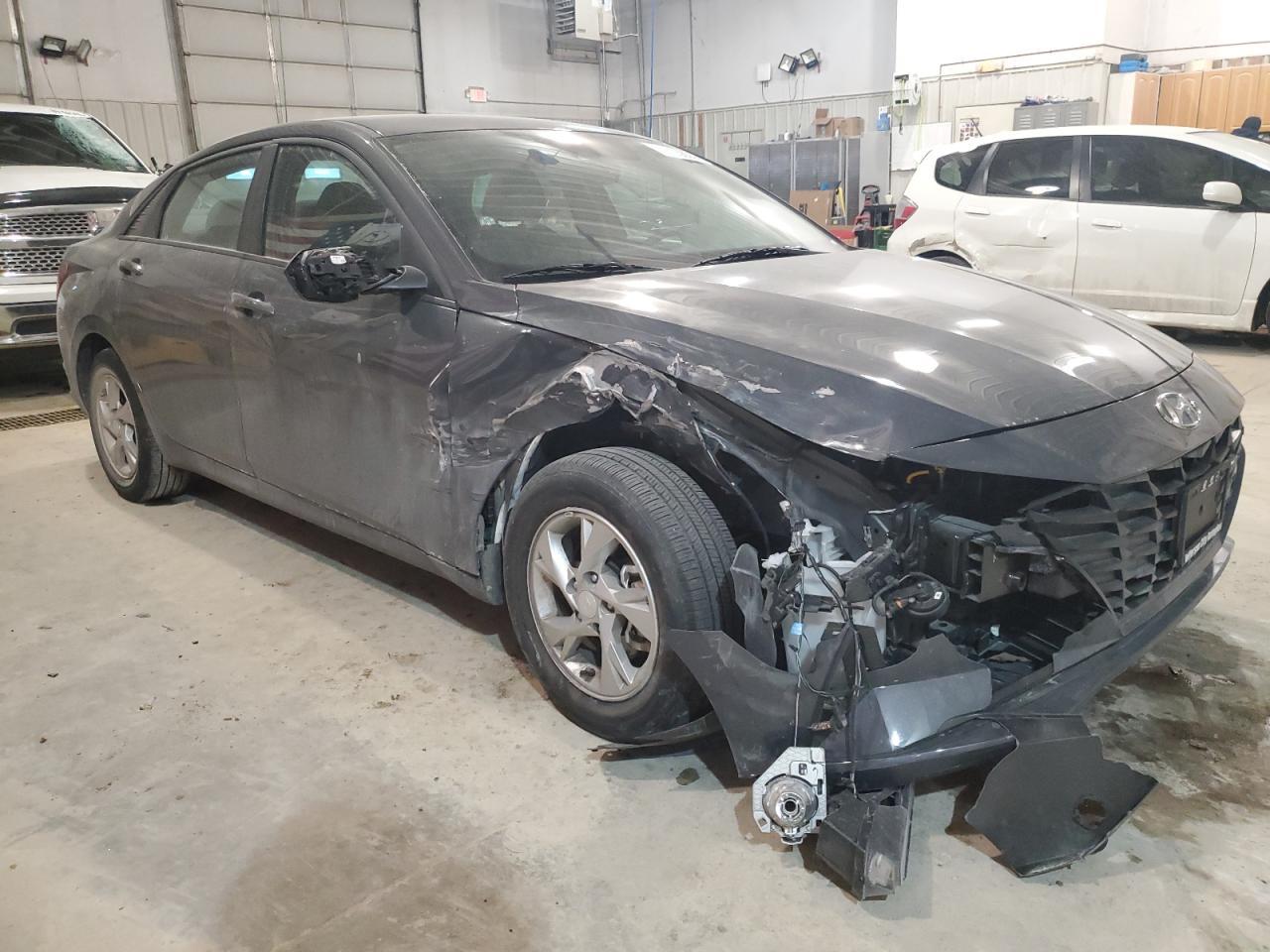 2023 HYUNDAI ELANTRA SE - Image 4