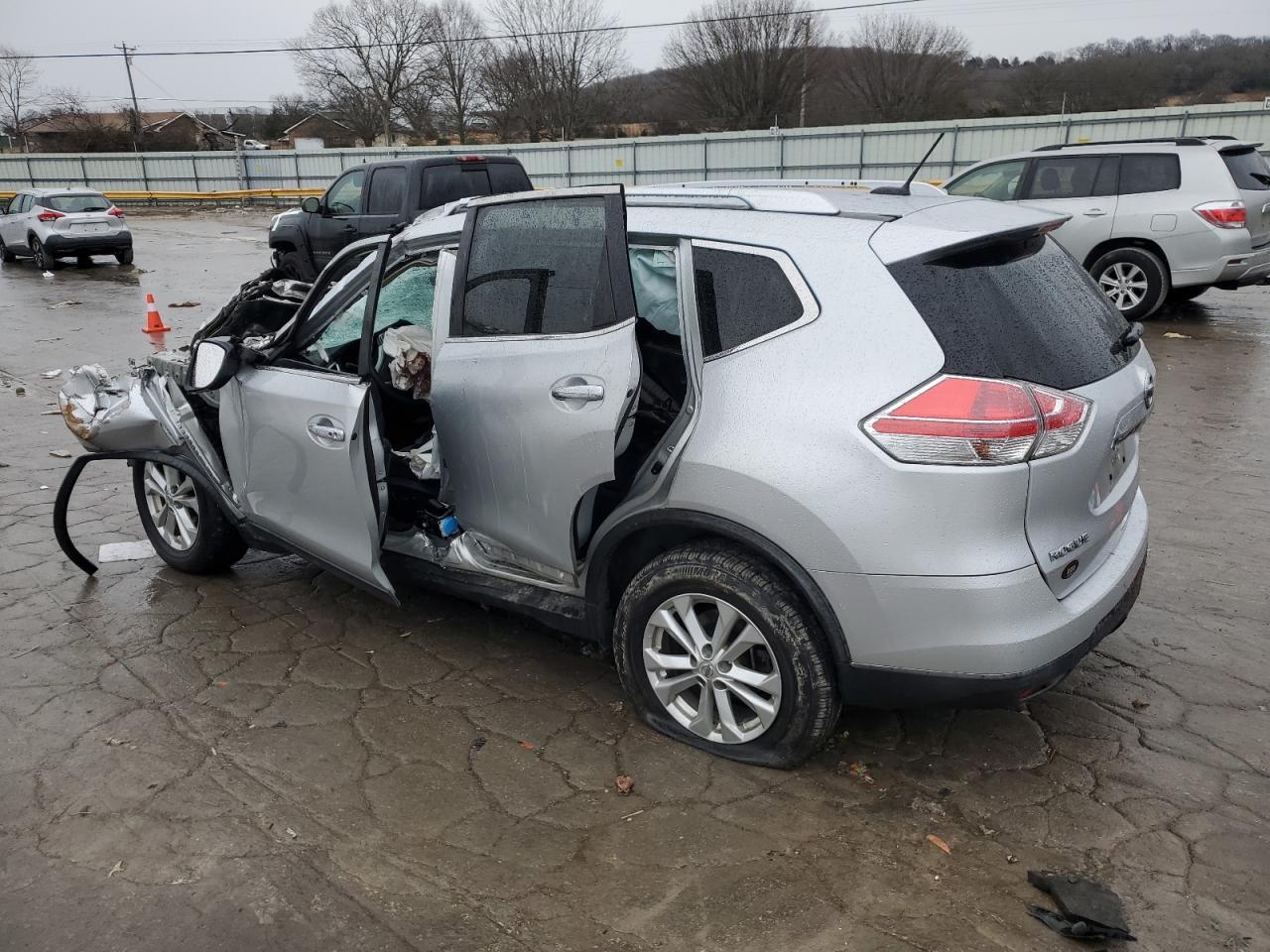 2016 NISSAN ROGUE S - Фото 2