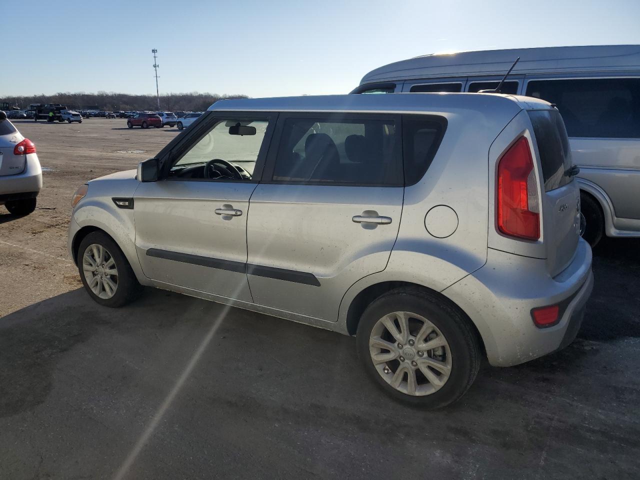 2013 KIA SOUL - Image 2