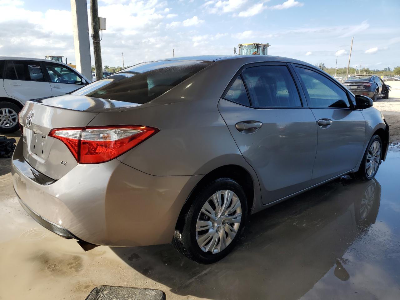 2014 TOYOTA COROLLA L - Image 3