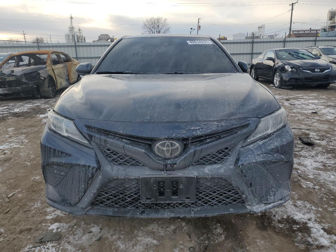2019 TOYOTA CAMRY L - Фото 5