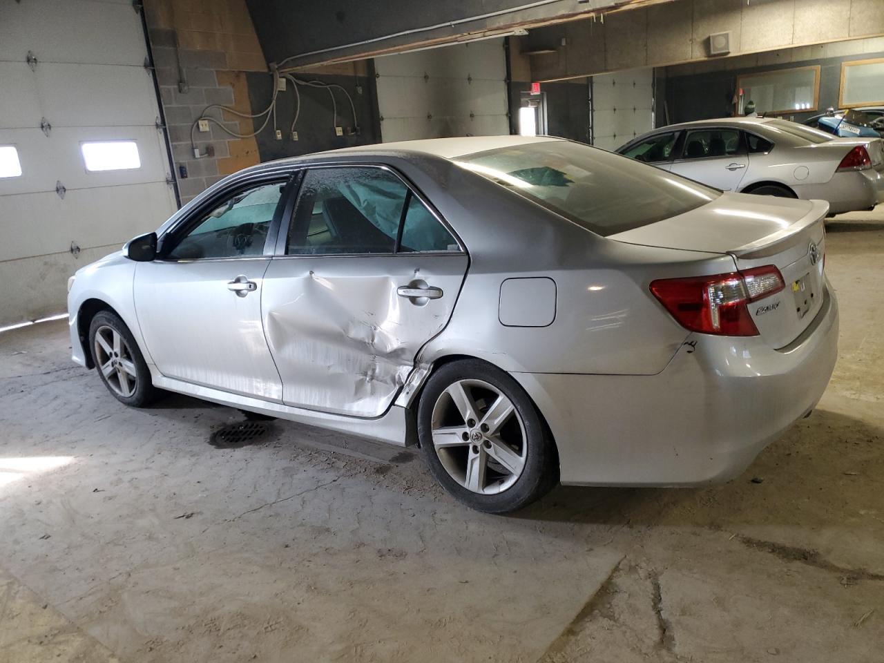 2014 TOYOTA CAMRY L - Image 2