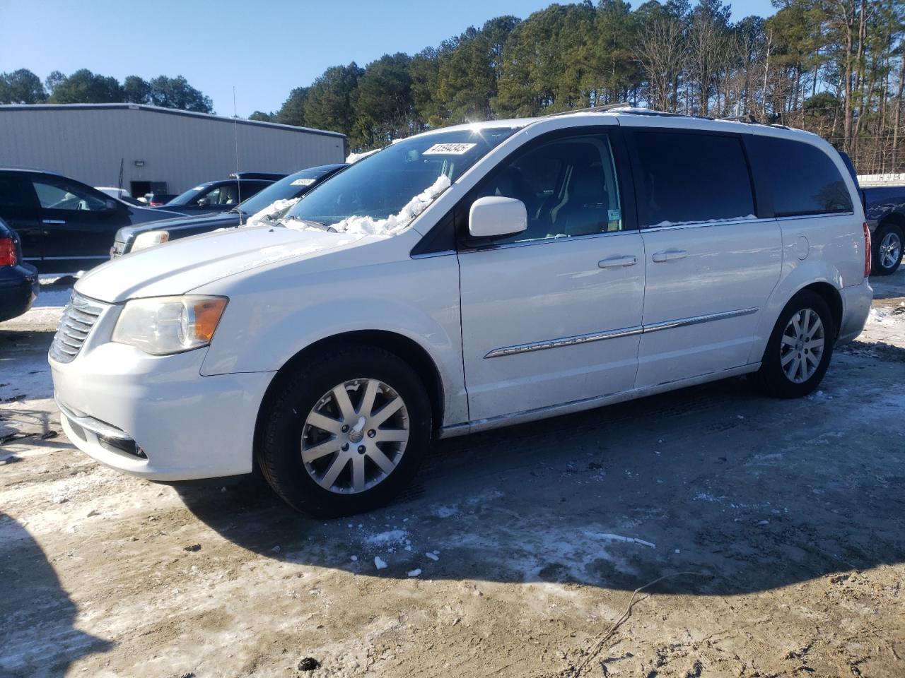 2014 CHRYSLER TOWN & COU