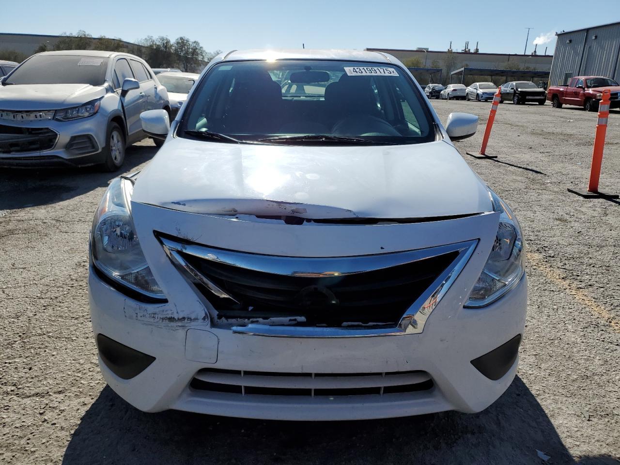 2016 NISSAN VERSA S - Image 5