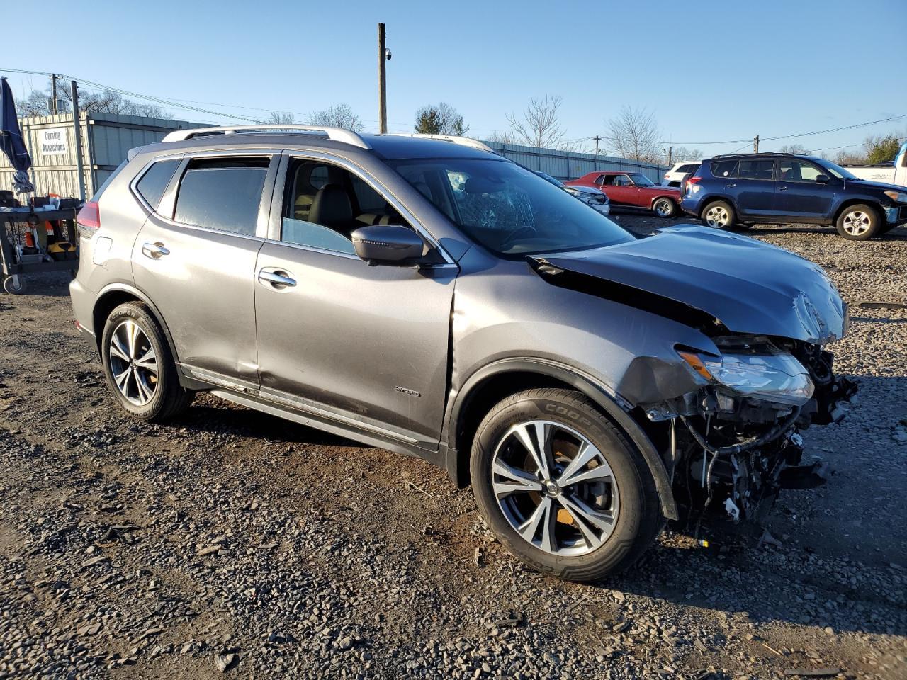2018 NISSAN ROGUE SV H - Фото 4