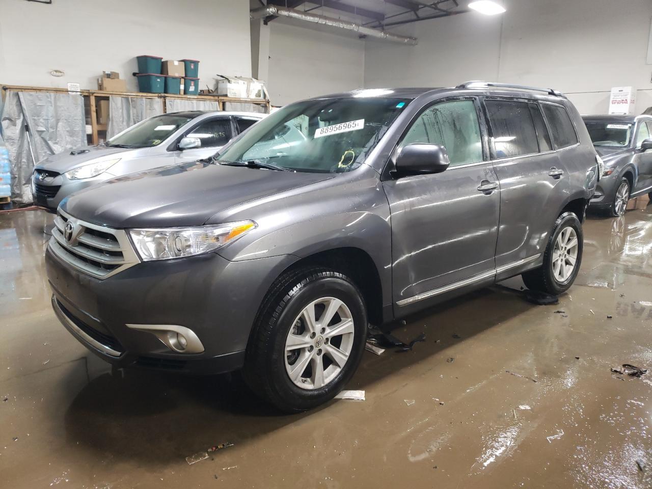 2012 TOYOTA HIGHLANDER