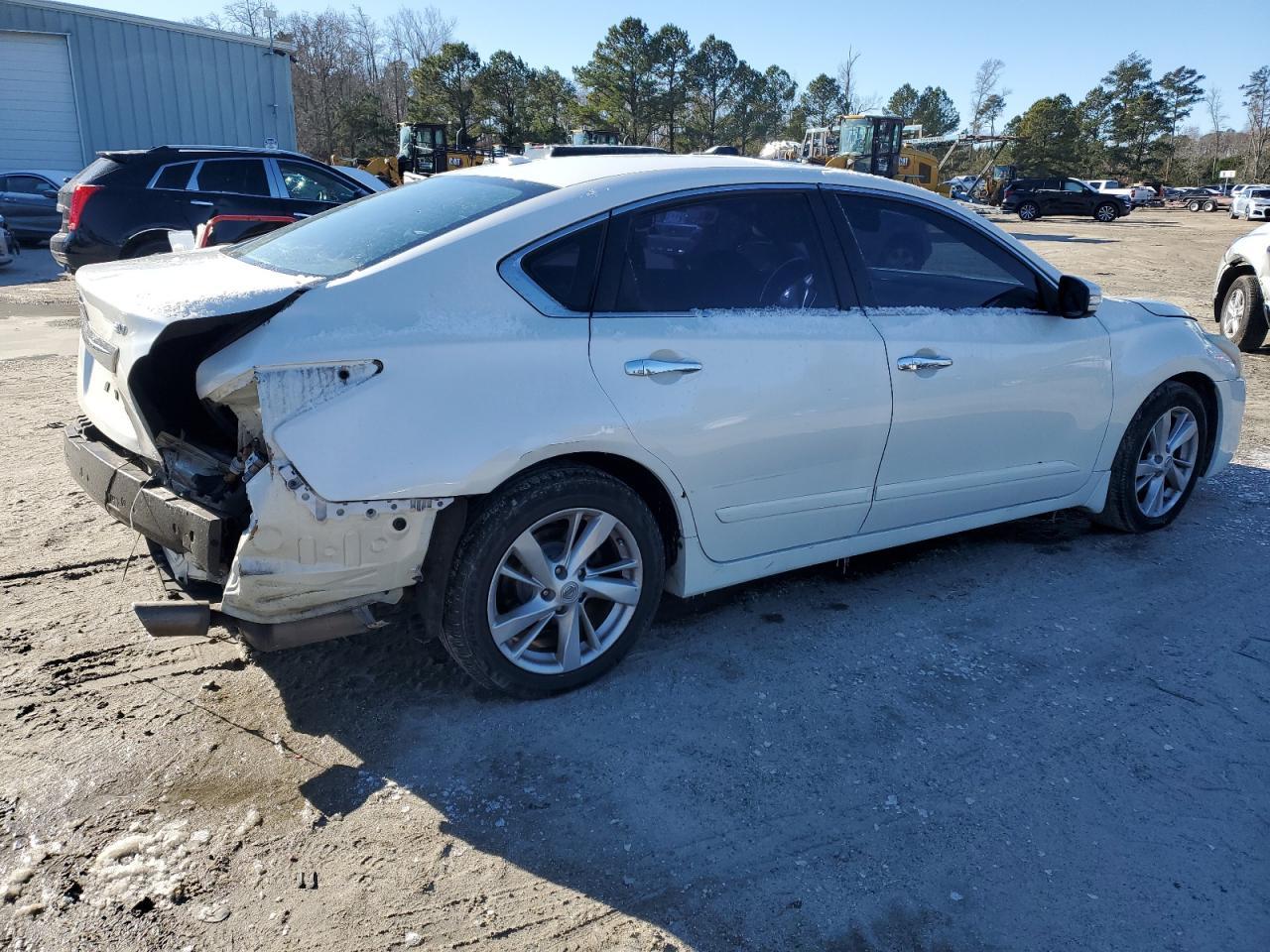 2015 NISSAN ALTIMA 2.5 - Фото 3