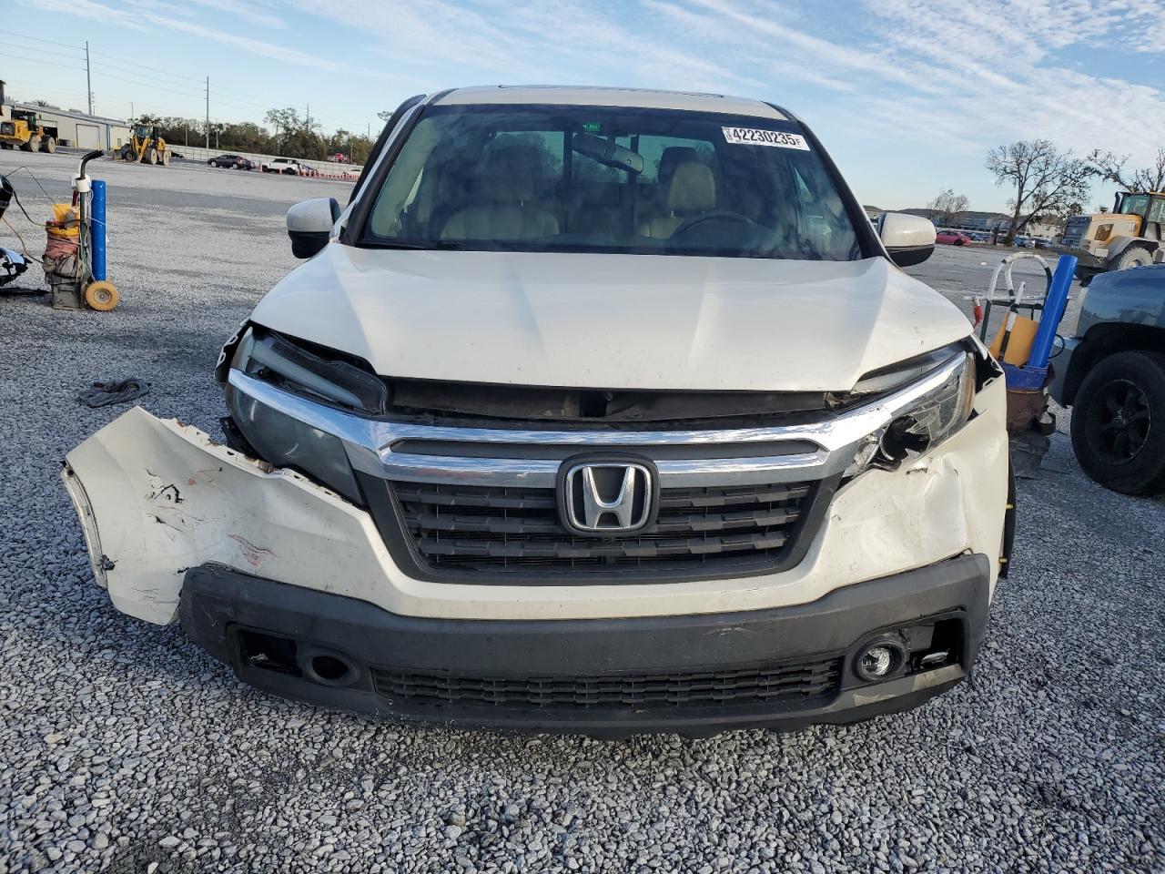 2019 HONDA RIDGELINE - Фото 5