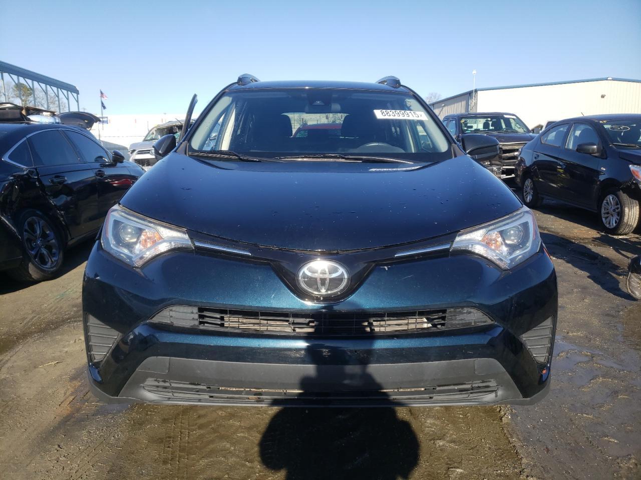 2018 TOYOTA RAV4 LE - Image 5