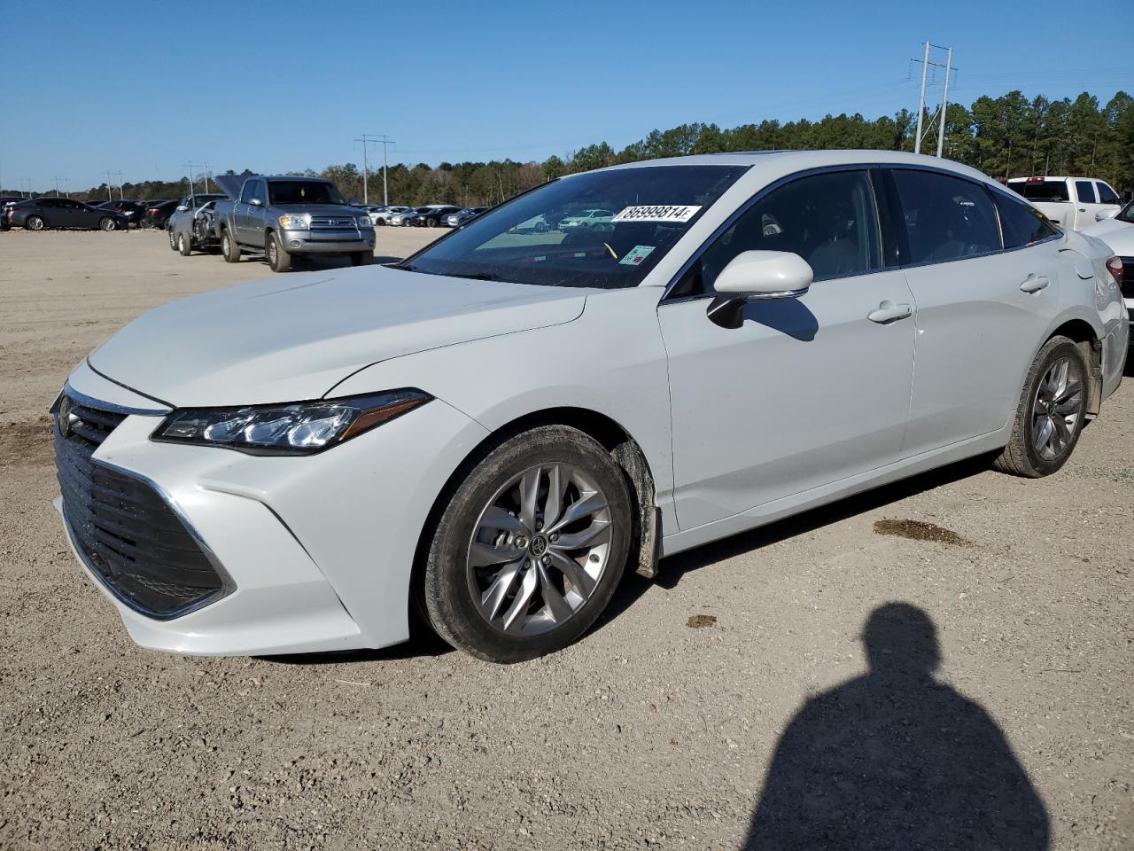 2022 TOYOTA AVALON XLE
