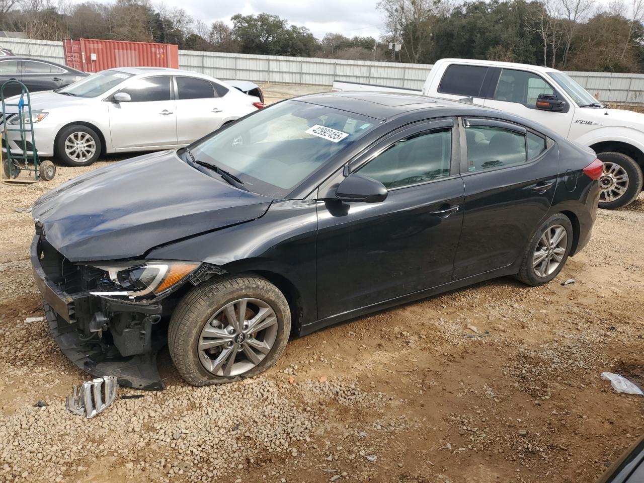 2018 HYUNDAI ELANTRA SE