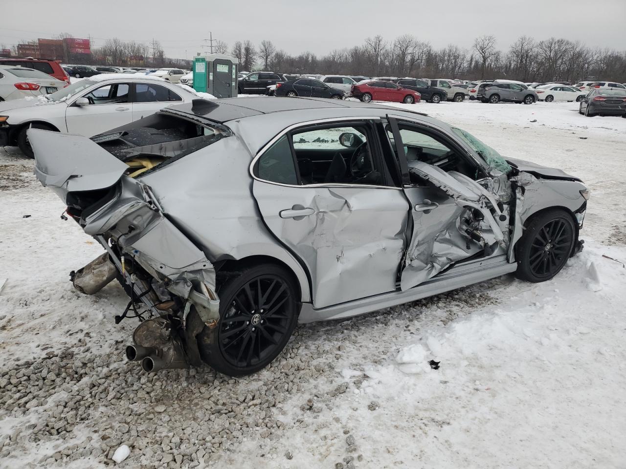 2022 TOYOTA CAMRY XSE - Фото 3