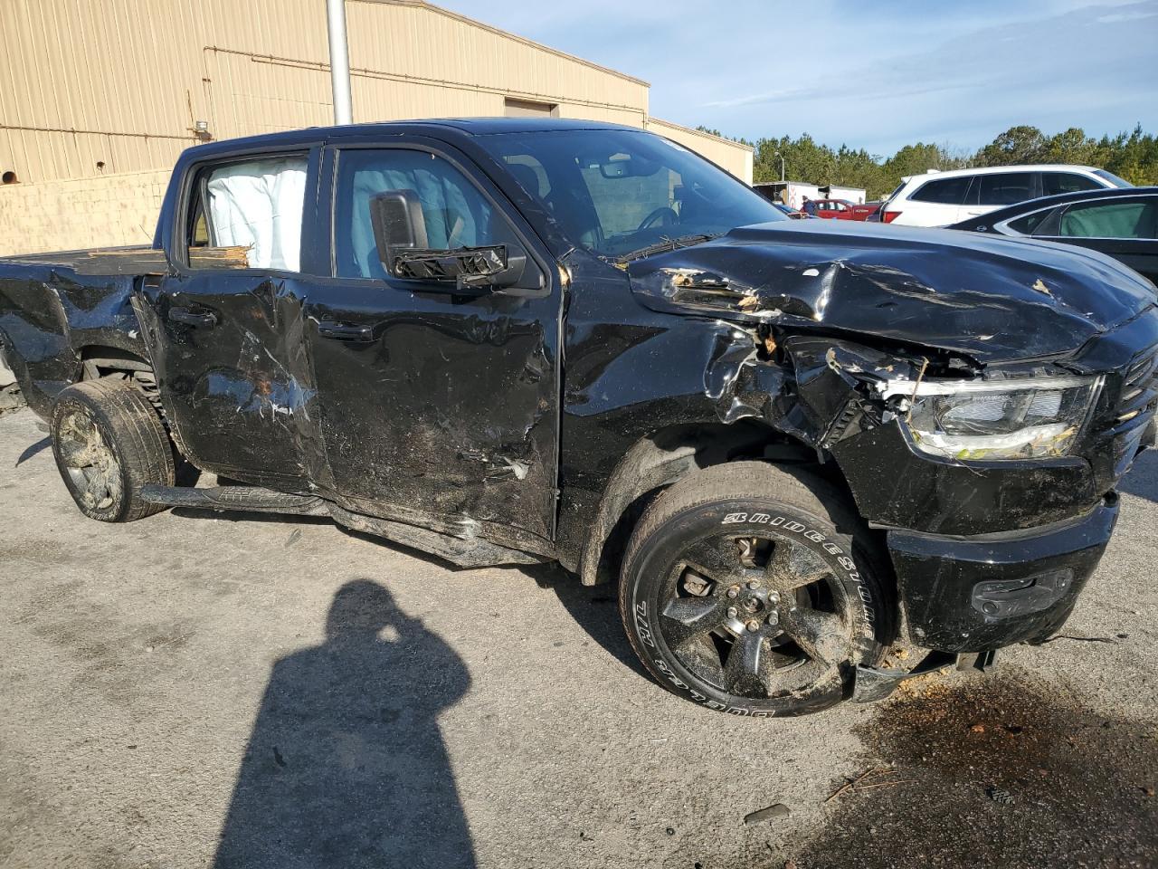 2019 RAM 1500 BIG H - Фото 4