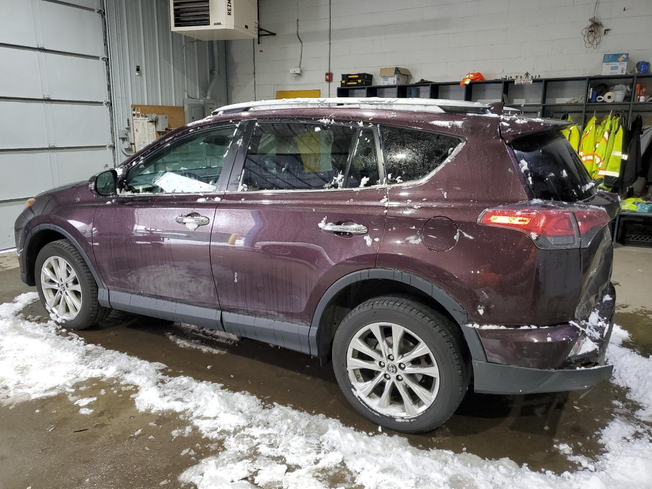 2018 TOYOTA RAV4 LIMIT - Фото 2