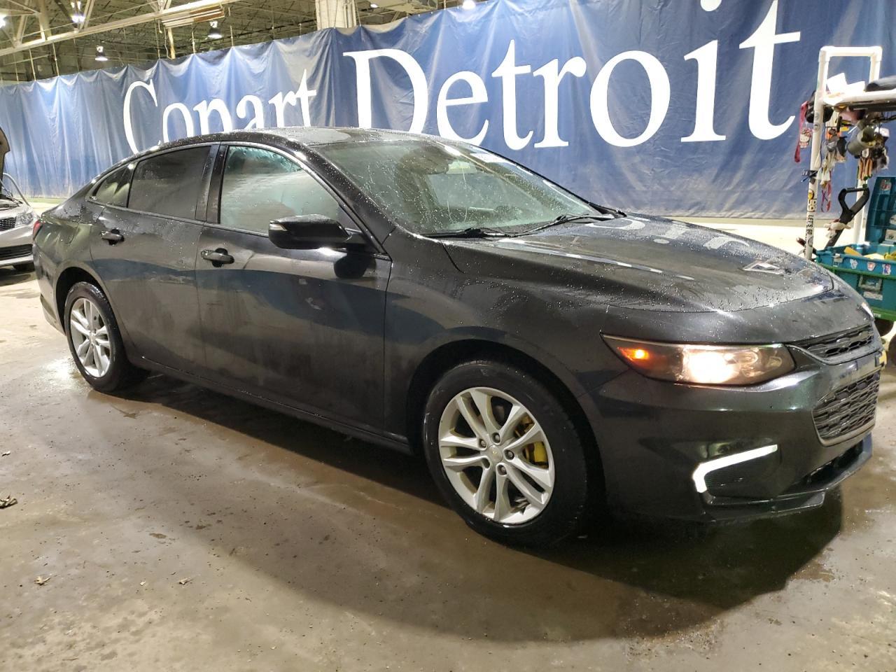 2017 CHEVROLET MALIBU LT - Image 4