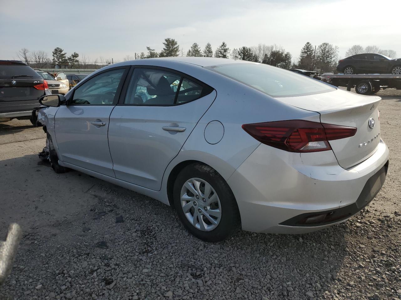 2019 HYUNDAI ELANTRA SE - Фото 2