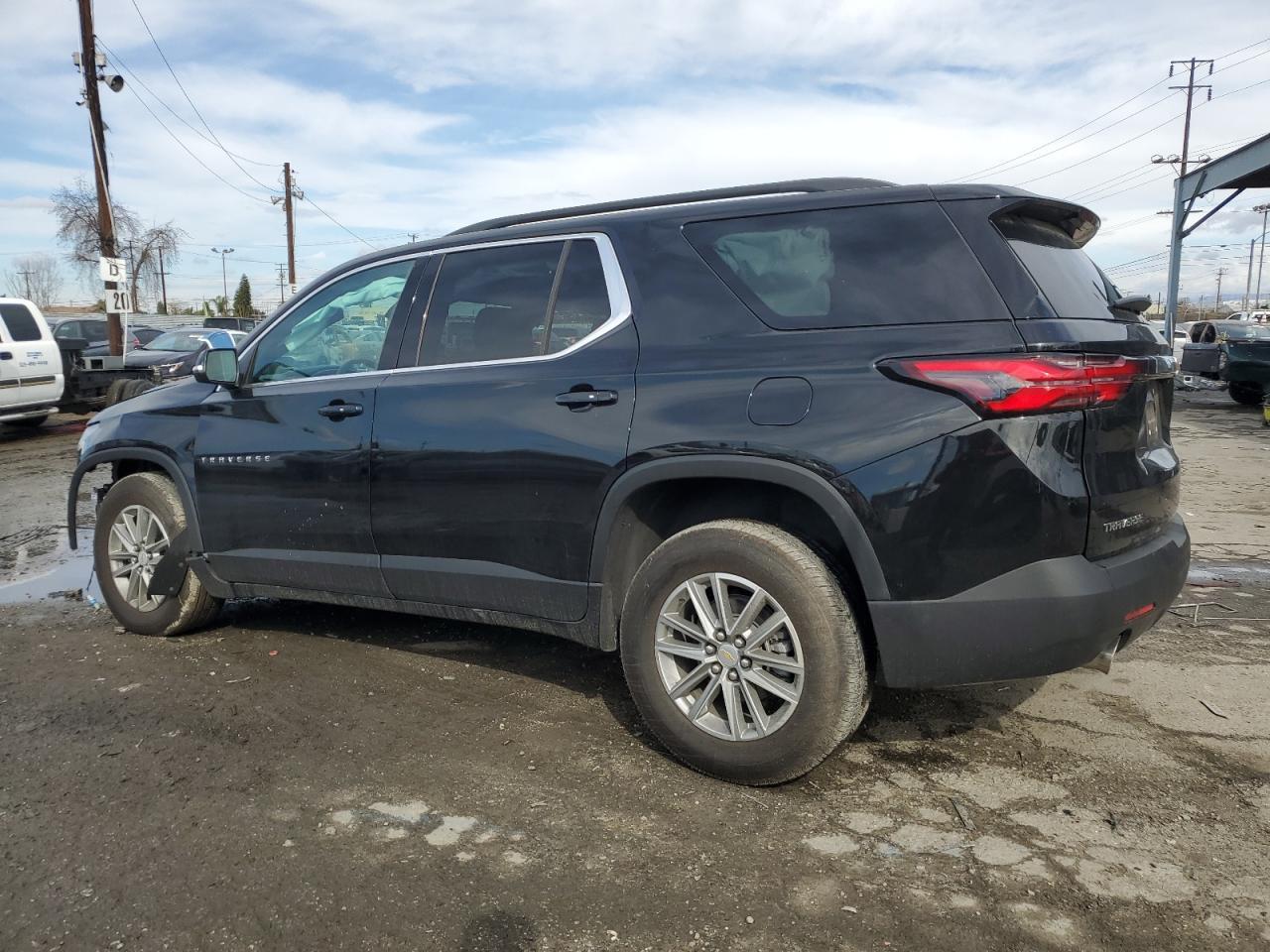 2023 CHEVROLET TRAVERSE L - Фото 2