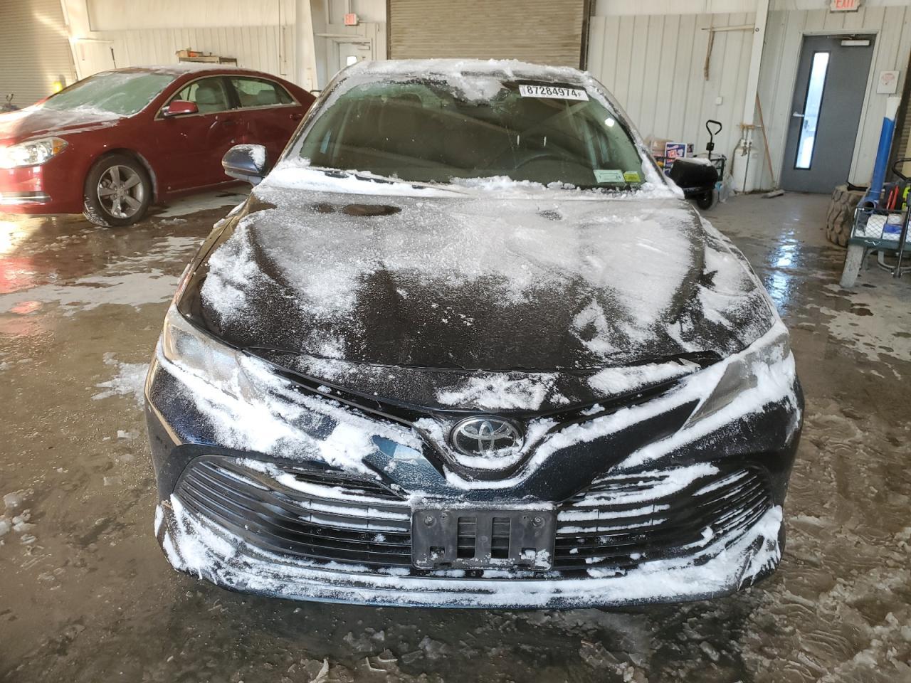 2020 TOYOTA CAMRY LE - Фото 5