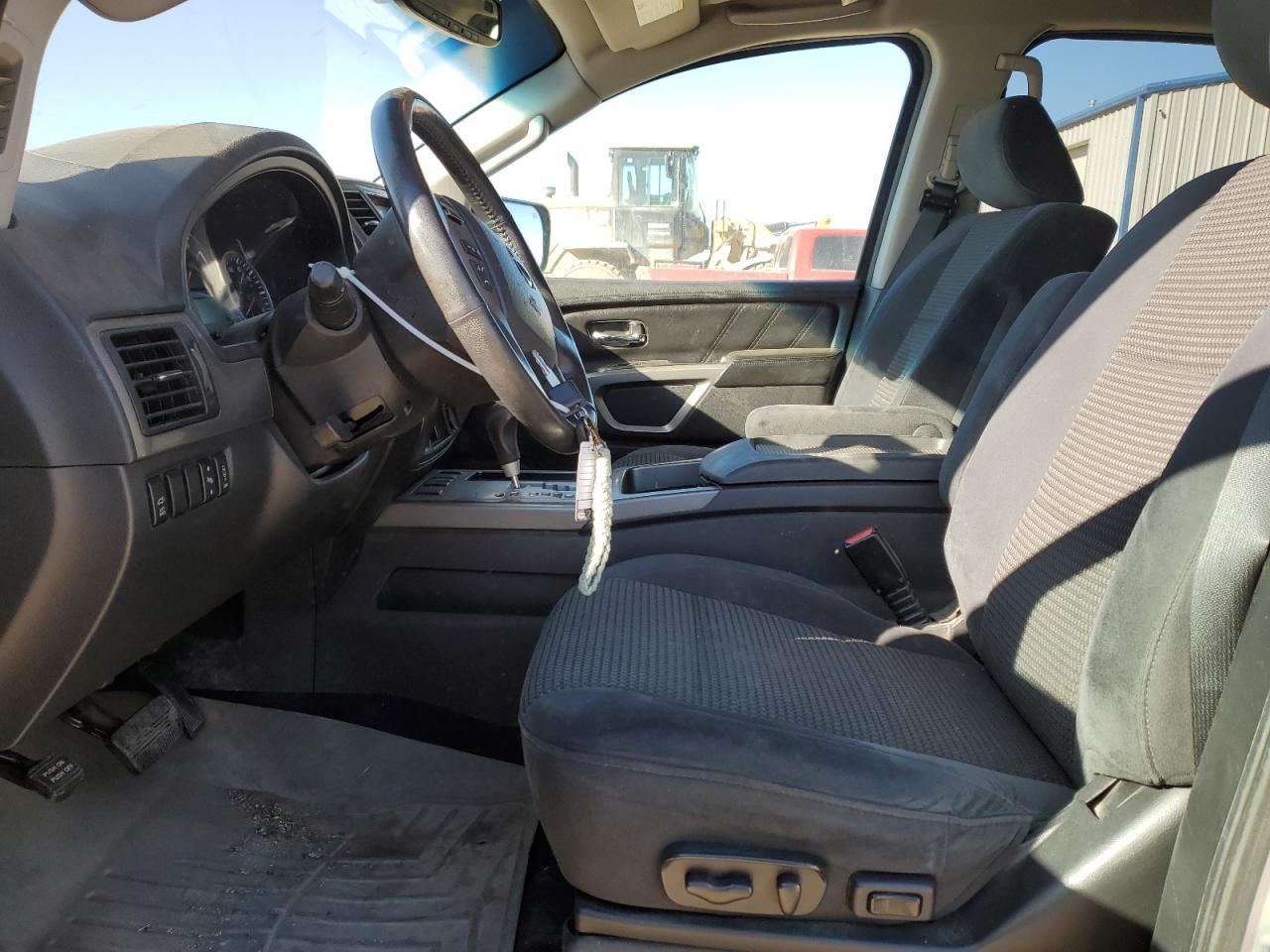 2015 NISSAN ARMADA SV - Image 7