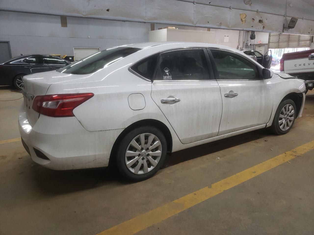 2017 NISSAN SENTRA S - Фото 3