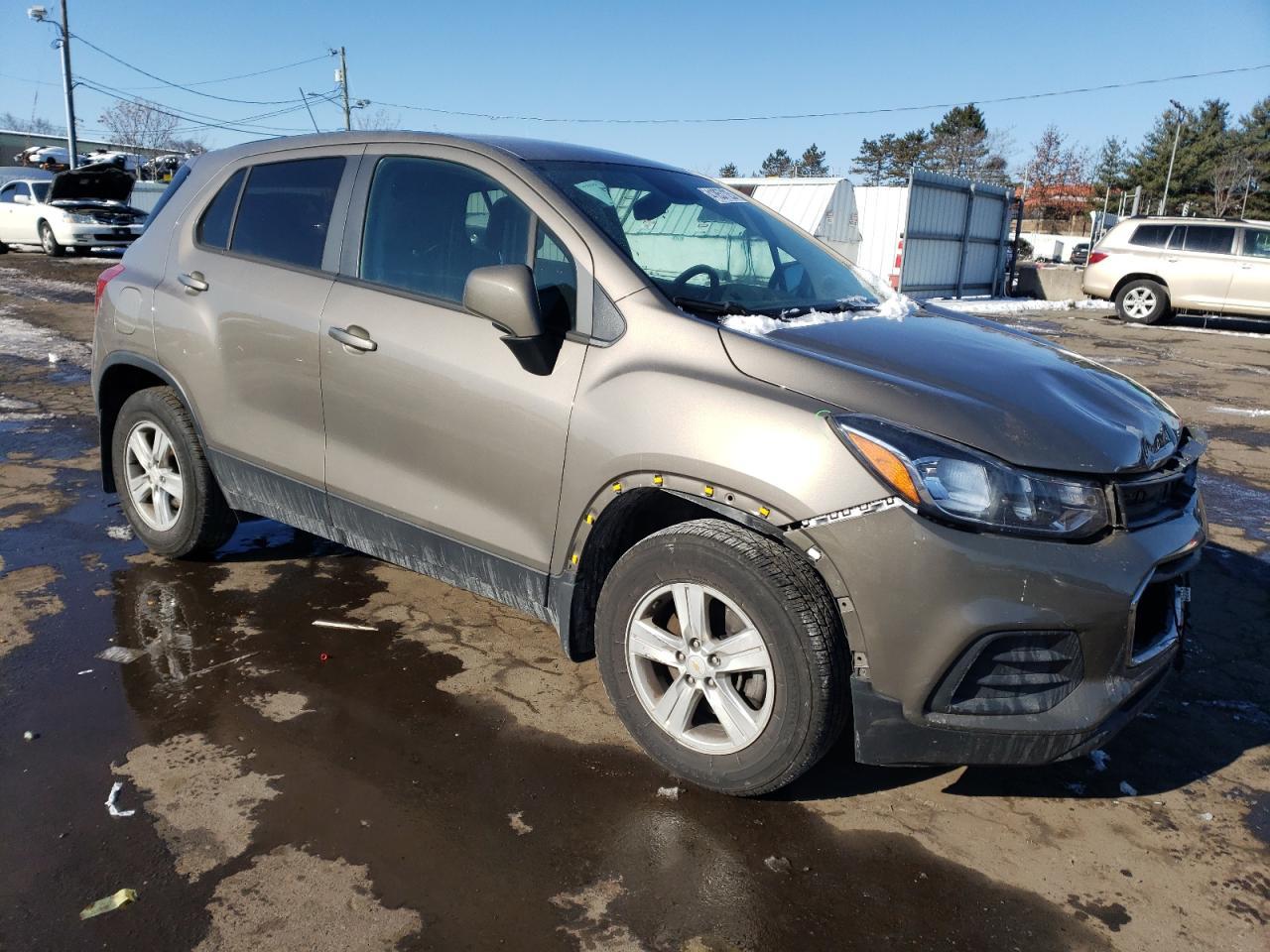 2021 CHEVROLET TRAX LS - Image 4