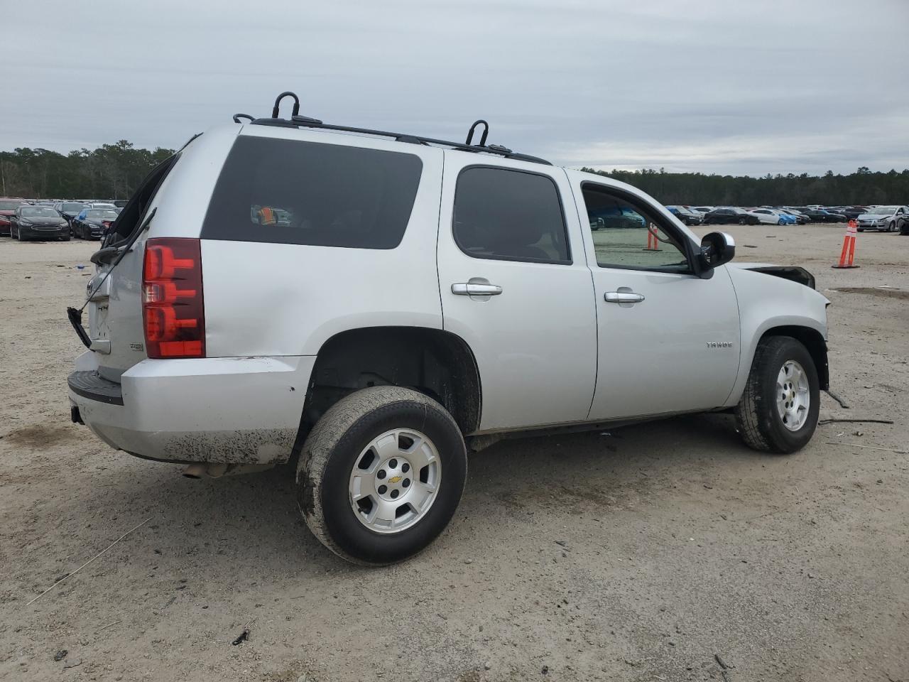2011 CHEVROLET TAHOE K150 - Image 3