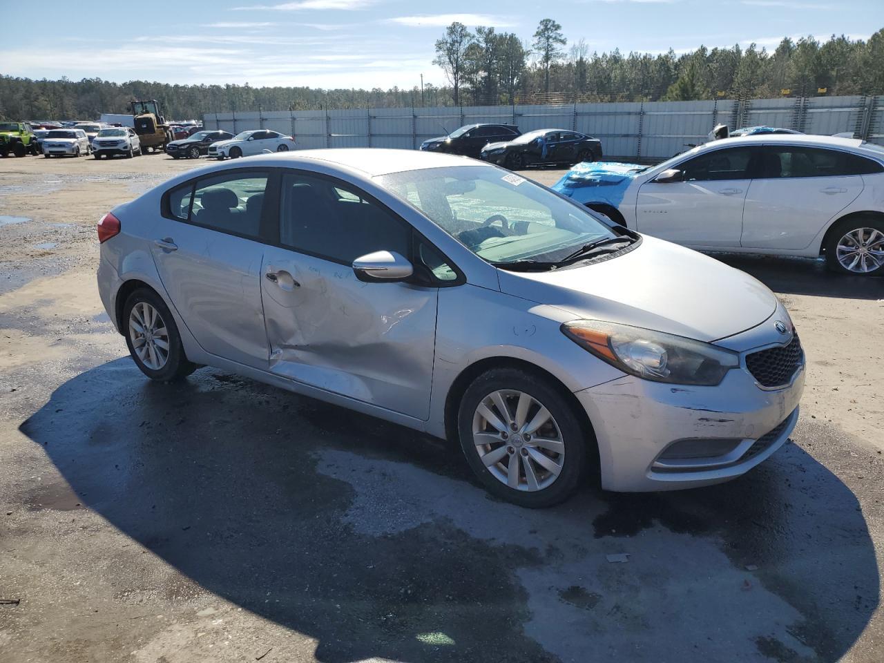 2015 KIA FORTE LX - Фото 4