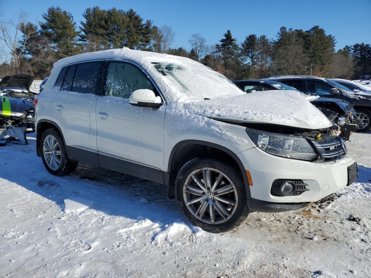 2015 VOLKSWAGEN TIGUAN S - Фото 4