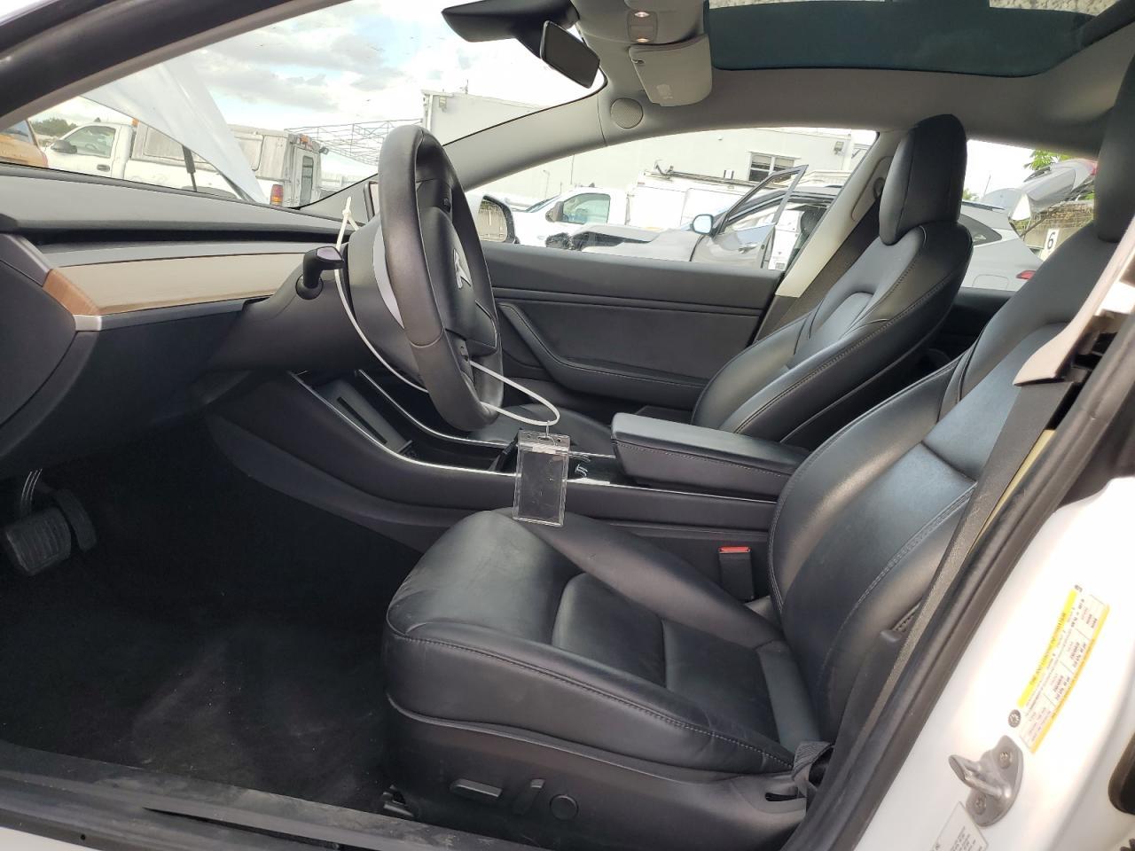 2019 TESLA MODEL 3 - Image 7