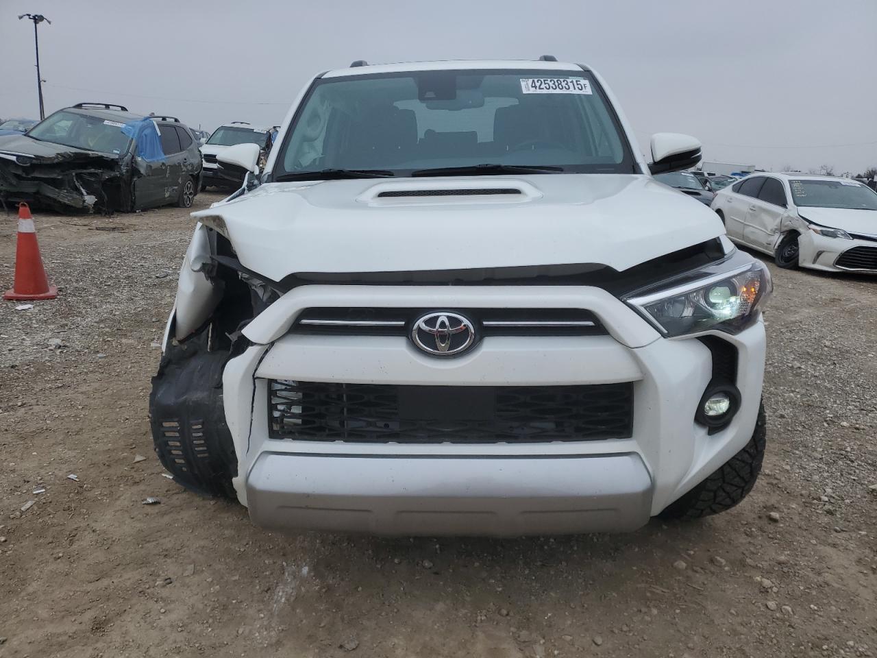 2024 TOYOTA 4RUNNER SR - Image 5
