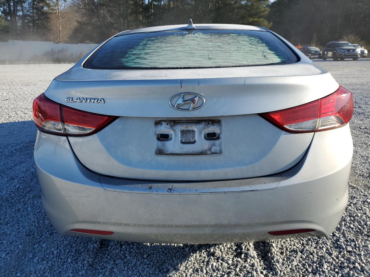2013 HYUNDAI ELANTRA GL - Image 6