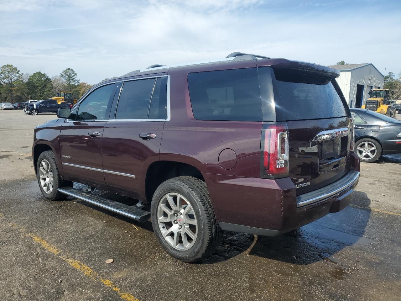 2017 GMC YUKON DENA - Фото 2