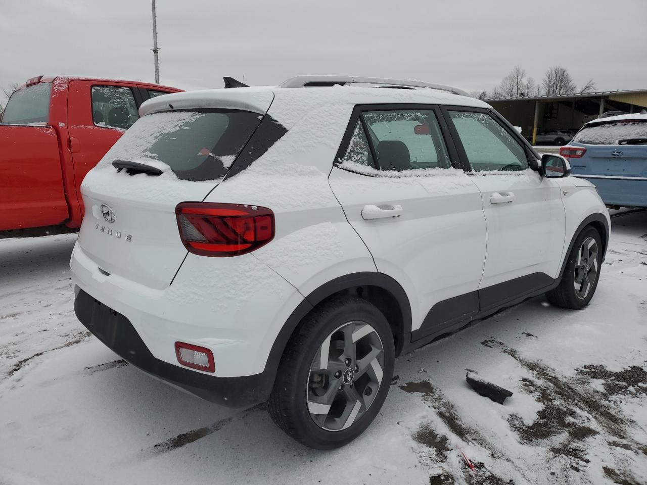2022 HYUNDAI VENUE SEL - Фото 3