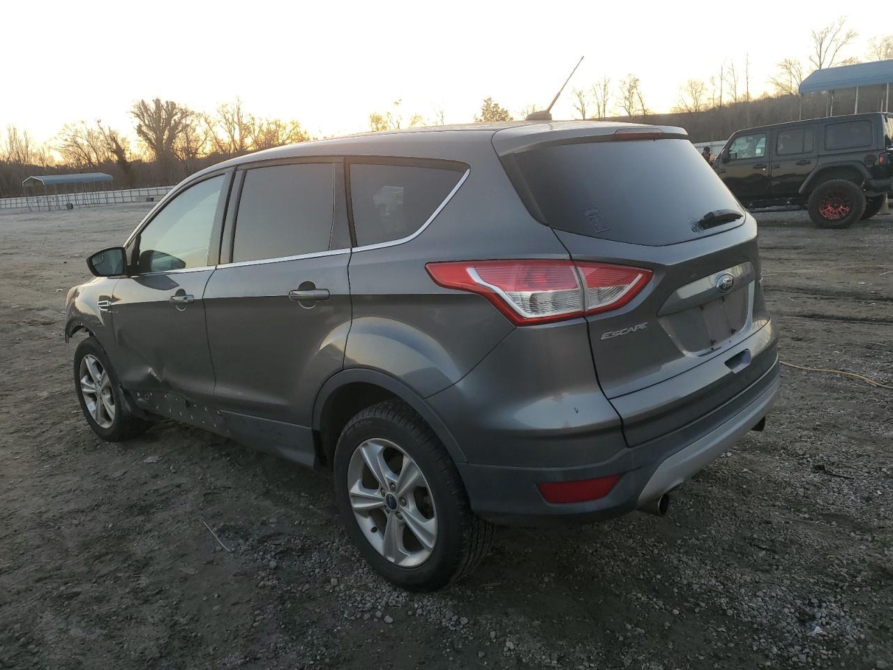 2013 FORD ESCAPE SE - Image 2