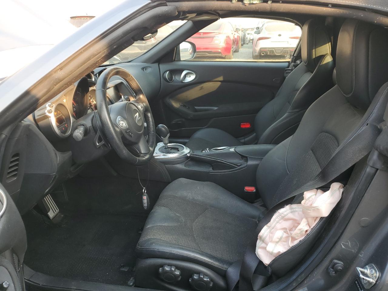 2016 NISSAN 370Z BASE - Фото 7