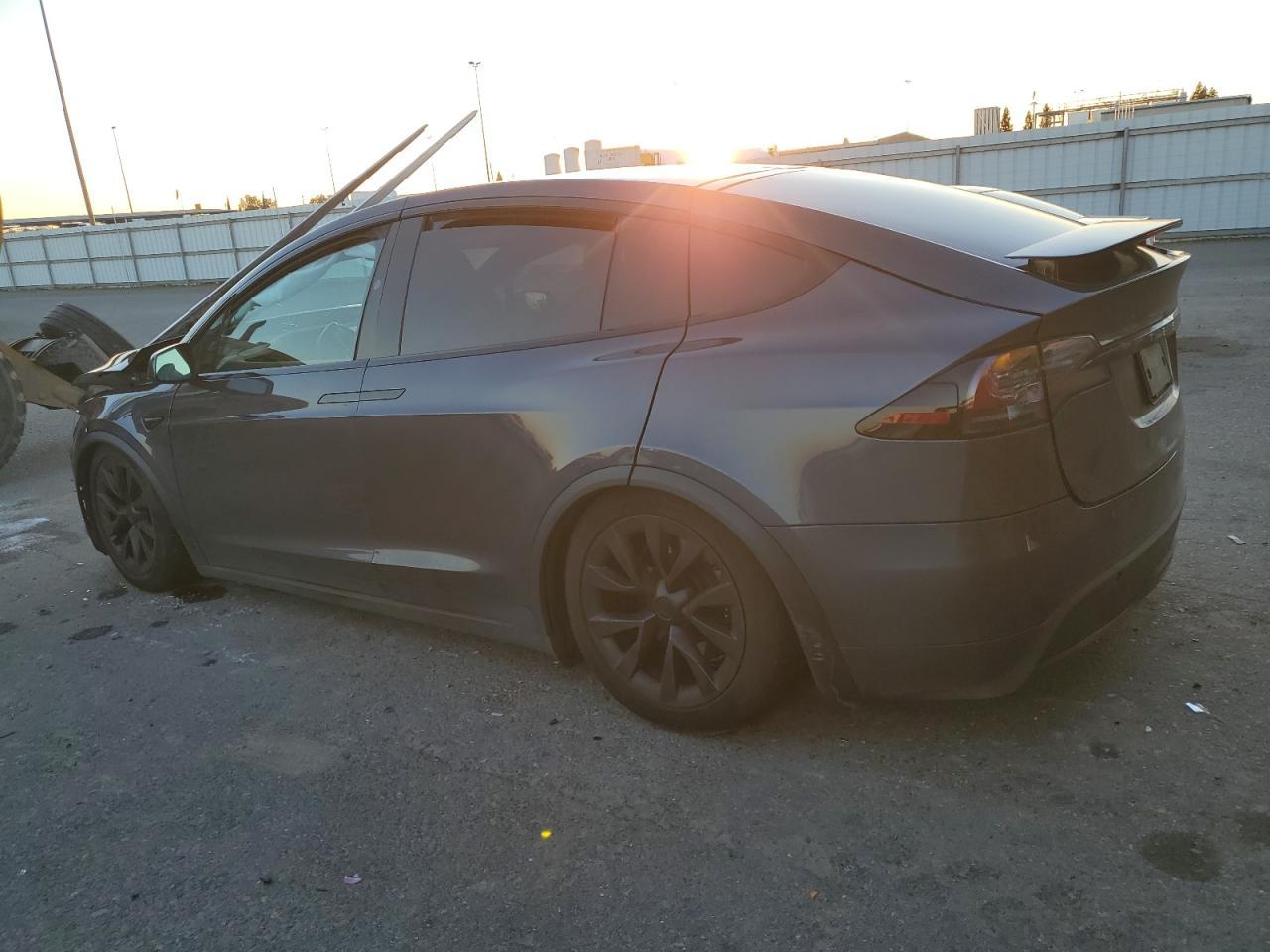 2023 TESLA MODEL X - Image 2