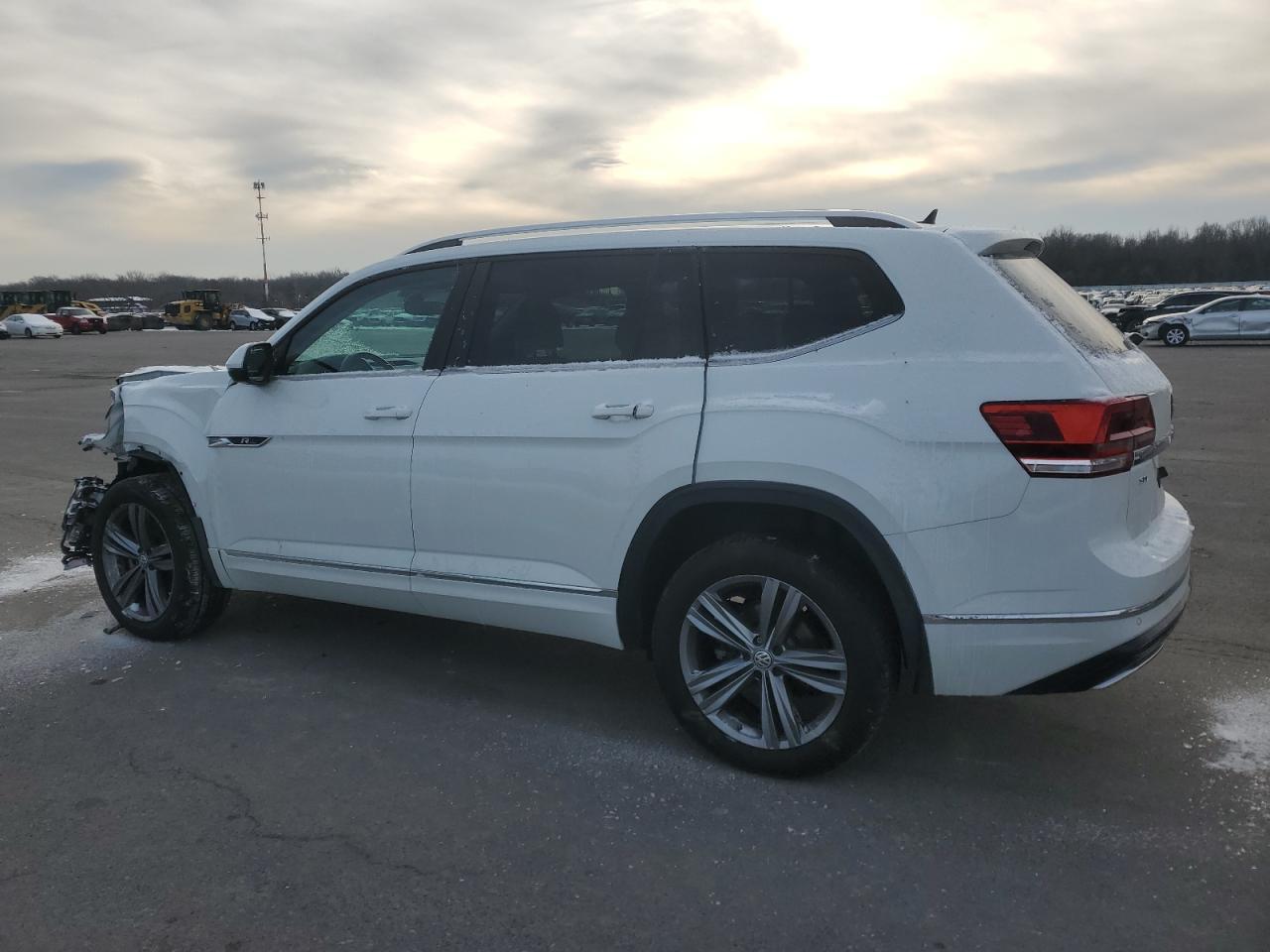 2019 VOLKSWAGEN ATLAS SEL - Фото 2