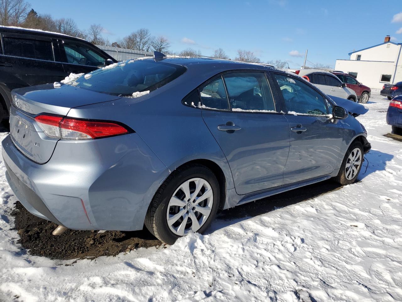 2021 TOYOTA COROLLA LE - Фото 3