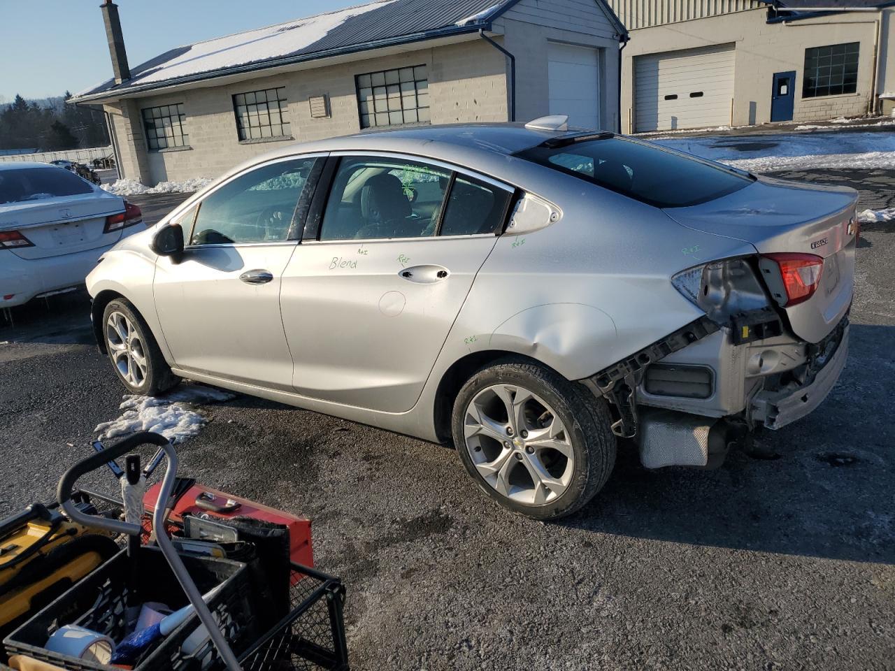 2017 CHEVROLET CRUZE PREM - Фото 2