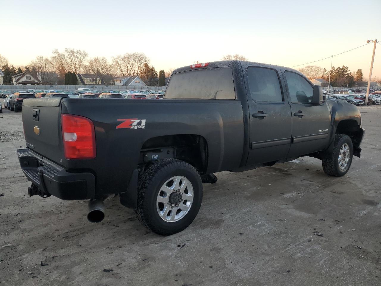 2013 CHEVROLET SILVERADO - Image 3