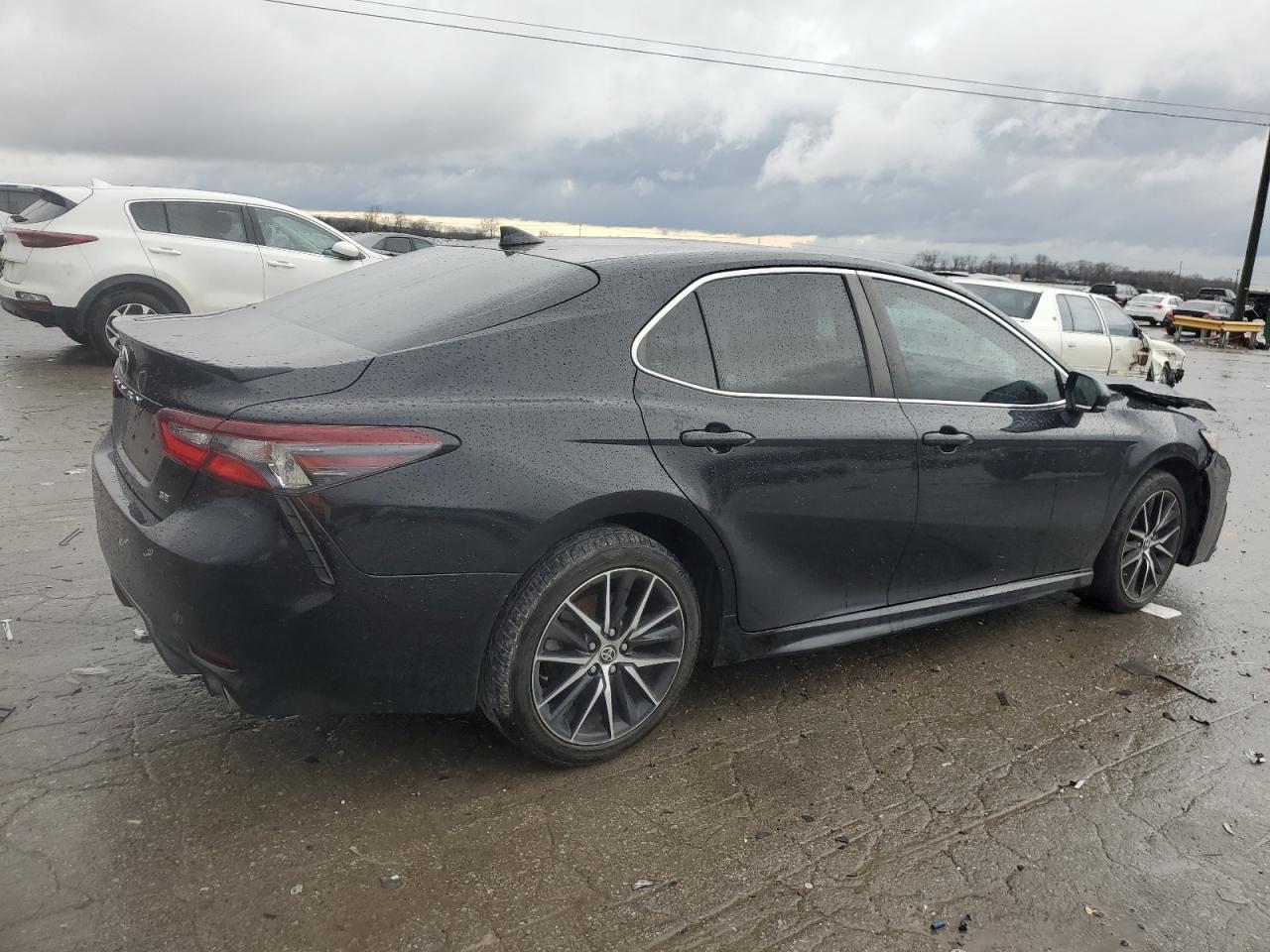 2021 TOYOTA CAMRY SE - Image 3