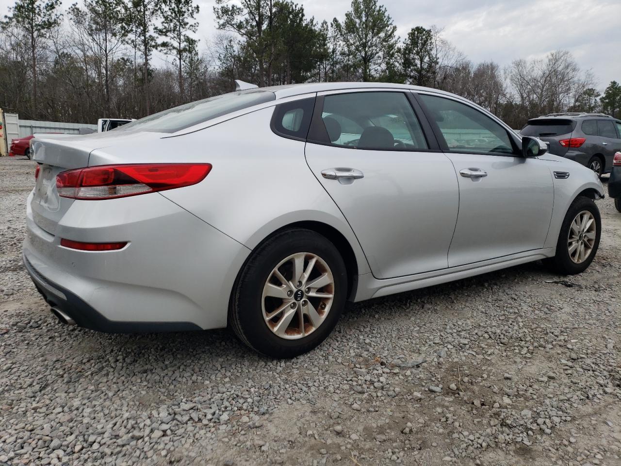 2019 KIA OPTIMA LX - Фото 3
