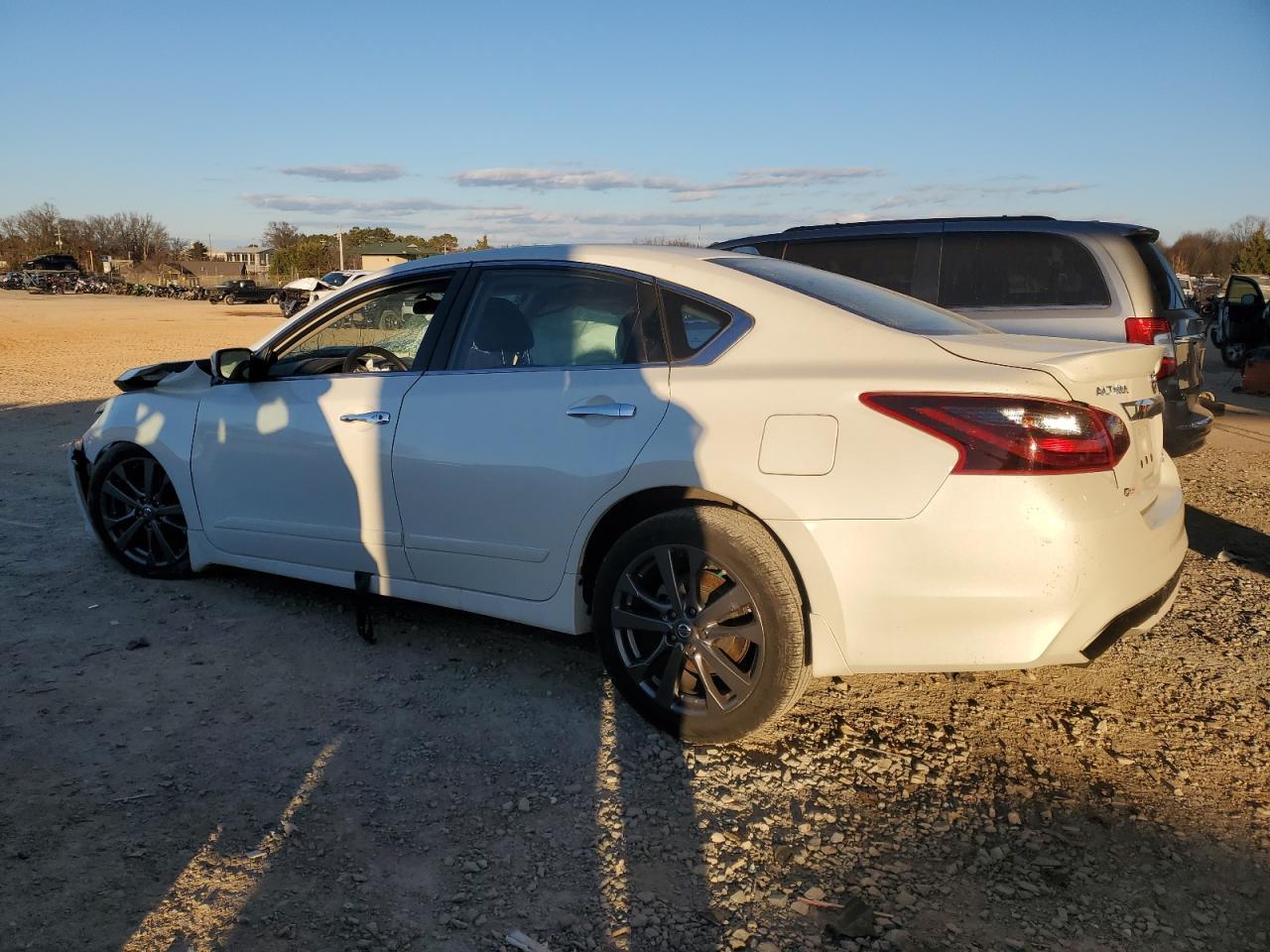 2018 NISSAN ALTIMA 2.5 - Фото 2
